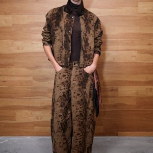 balloon jeans in animal pattern (4)